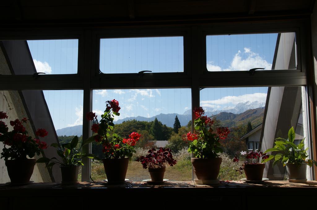 Petit Hotel Schanze Otari Bagian luar foto