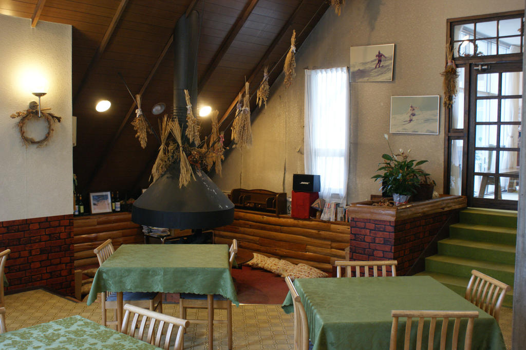 Petit Hotel Schanze Otari Bagian luar foto