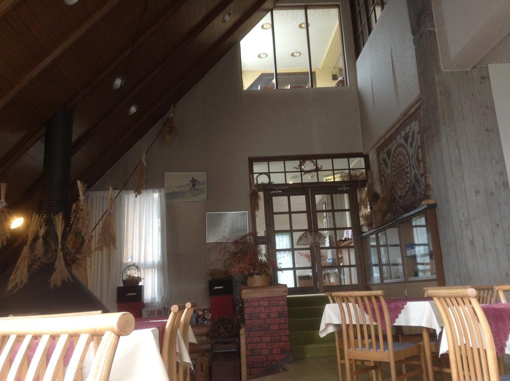 Petit Hotel Schanze Otari Bagian luar foto